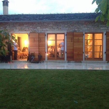 Villa Poropati, Groznjan, Istria - Luxury Countryside Estate For Up To 19 Persons - Large Pool Of 80M2 With Kids Section Exterior foto